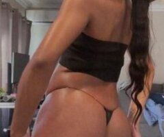 Cum get the 5 🌟 Chanel experience 😻 - Image 2