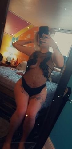 SEXXXY______tall______TATTED_____Italian_____BOMBSHELL - 1