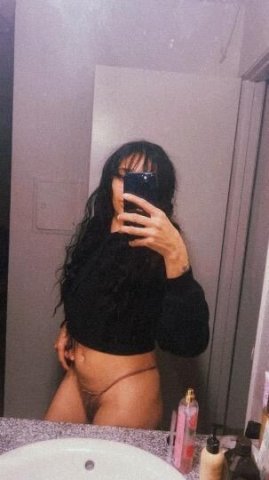 Irresistible sweet spontaneous hottie - 1