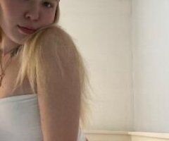 Funny& Flexible blonde for the night - Image 5