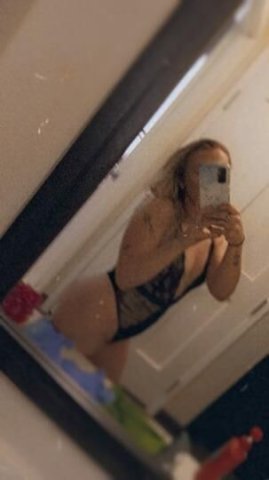 Touch my butt & feed me tacosss 😋 💦 🌮 - 1