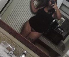 Bismarck escorts - ATF Curvy All Natural 38DDD Hawaiian
