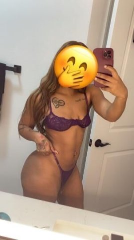 New 🍑 in town 💦 - 1