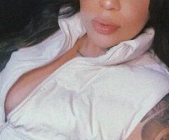 Spicy Latina - Image 4