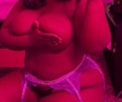 Busty Babe w/ Fat ass & Pussy 🔥 - 24 - Image 2