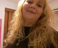 sexy curvy middle aged real woman - 45 - Image 11