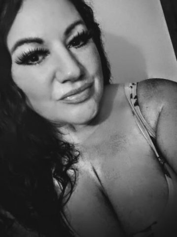 ~🩷 Busty Brunette🩷~ OUTCALL ONLY~ - 1