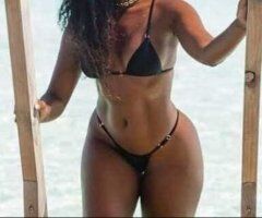 sexy latina in outcall - Image 3