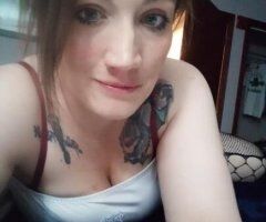 Its cold 🥶 outside cum warm up with me - Image 2