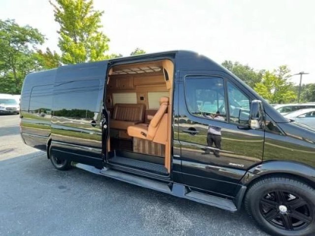 IPHONE USERS ONLY!) outcalls or mobile pik up BANGBUS🇺🇸$200-700 MOBILE pik up OR ur house . YUNG GUYS ONLY guys 25 N UNDER. text photo - 1