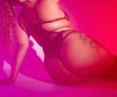 NEW IN TOWN BOOK NOW ! ANYA - Image 7