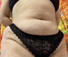 Fort Smith escorts - Thick hispanic woman looking to give you a good time