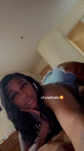 New in town Chanel Babe come see me 💦😮‍💨 - 1