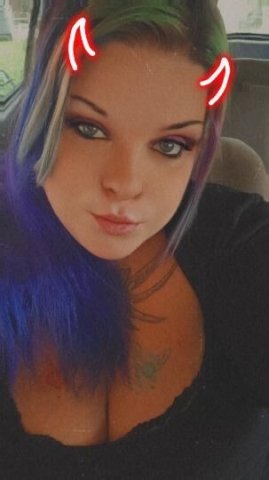 BLUE EYED BBW FINDOMME - 1
