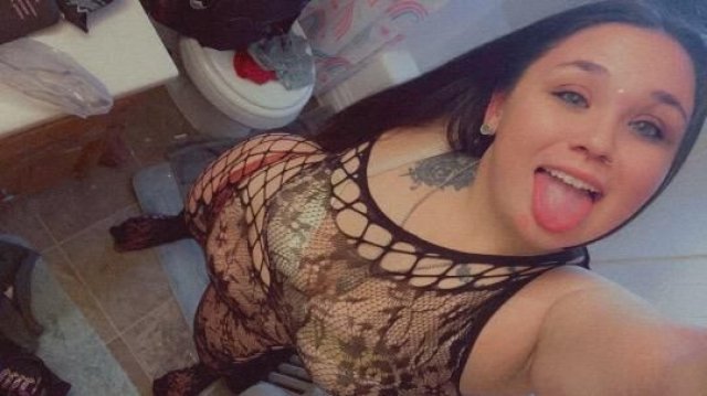2 POP 1HR SPECIAL!!!cute petite hottie 😏😍 Come finish your week the right way 😉💁🏻♀ - 1