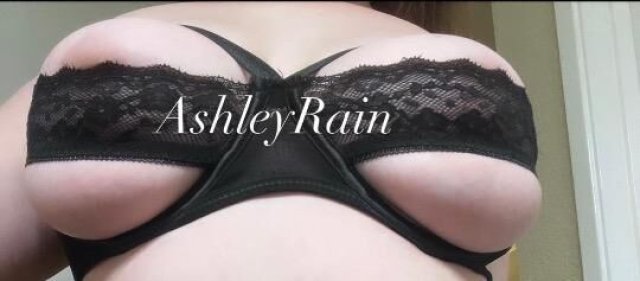 5ft Slimthick WHiTEGirl😍visiting town ᗷᗴST YOᑌ'ᐯᗴ ᗴᐯᗴᖇ ᕼᗩᗪ♡Available 🎥FT shows & Nude content 24/7📲Catch me while you can guys📍 - 1
