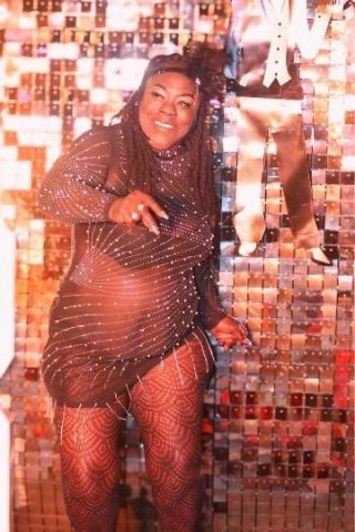 thick sexy chocolate looking for fun 💦😋 - 1