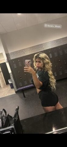 petite latina 🔥😍 no bare, no gfe, no daty or anal - 1
