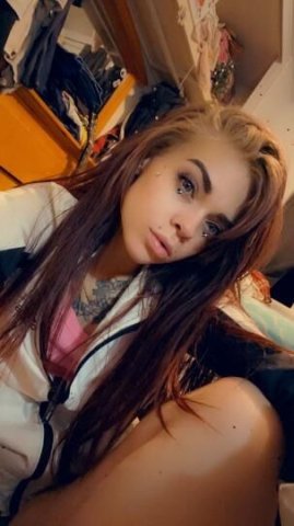 AVAILABE for IN-PERSON dates and CONTENT aLl DaY long get at your girl let's GET WILD BABY XoXoXoX 😙💞 - 1