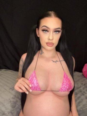 sexy milf 😍 - 1