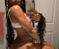 I will suck your dick till you cum 👅💦🍆 - Image 4
