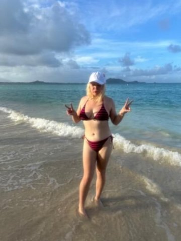 🌸Miss Brittney🌸 Who is Simply the Best. TIGHTEST and WETTEST on the island🏝 ig: @xoxob75 - 1