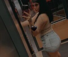 sexy cajun black haired beauty🩷 - Image 3