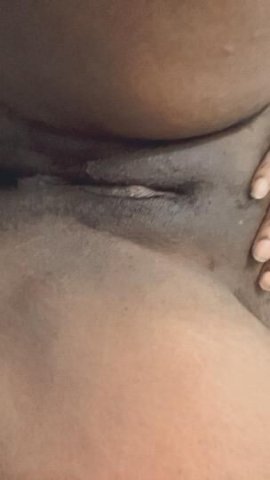 Young horny black queen available for hookup I’m ready for you daddy 🌹💗 - 1