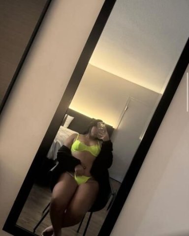 chica latina - 1