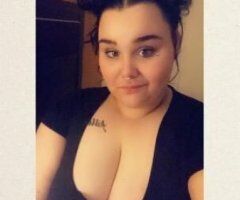 Big beautiful & full of talent 🫦💦👅💋 - Image 2