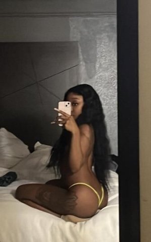 21yo Ebony Goddess🤎 - 21 - 1