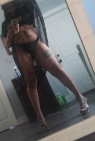 Pretty Nikki Incall available - 1