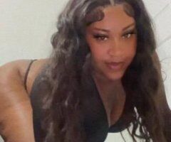 Ask about special💋New Hottie Ready To Play 🌹😻🇻🇮 CUUMM SEE ME😘🥂🥂💐 - Image 9