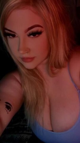 15$facetimes❤ cum fuck my f cup tits 💦💦 - 1