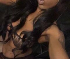 College Station escorts - NEW TO TOWN ! 😼 Young, pretty girl with TIGHT WET NEW PUSSY 😍. got it all for you babe, come be happy 😏.