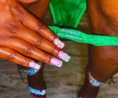 Flint escorts - OLDER MEN ONLY