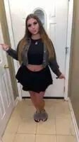 YES IM REAL 🙄 JUST TOO FINE & TOO THICK N CURVY 🥰 DONT BE SHY CHECK MY BIO 💯 - 1
