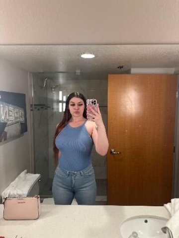 Sexy Curvy irish Goddess 😘Wet and tight always ready to play 💦 - 24 - 1