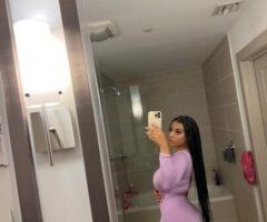 college hotty 💋 - Image 2