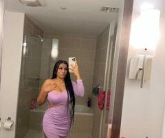 college hotty 💋 - Image 5