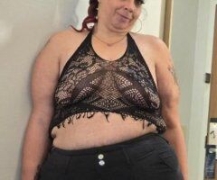Cleveland escorts - What hole is the Mistletoe over