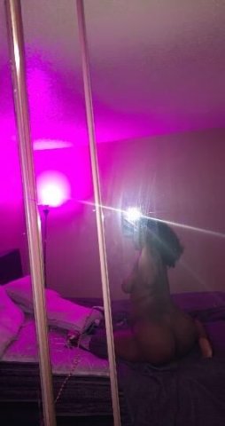 Upscale Slim Thick 🍑 Playmate - 1