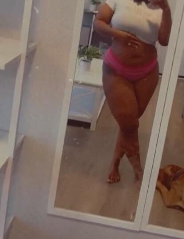Sultry Brownskin Mami ๐ฆ Ready to Play ๐๐ฅ - 1