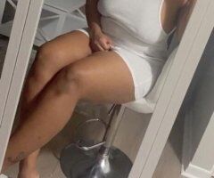 Sultry Brownskin Mami 💦 Ready to Play 🍑🔥 - Image 2