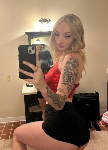 Available for Serious hook up📞incall /📱 outcall💌Text On My Number__ (213)985-0 289 - 23 - 1