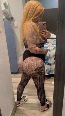 big booty cutie - 1