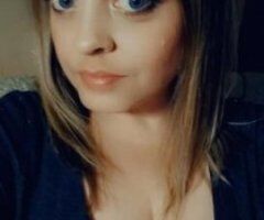Sexxy brunette & Gorgeous Blonde (also have video content, just ask 😘} - Image 2