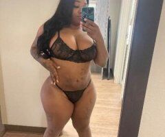 Lets get sticky 🍯together ❄Hunni - 25 - Image 2
