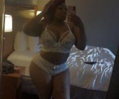 Lets get sticky 🍯together ❄Hunni - 25 - Image 9