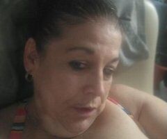 busty brunette - Image 4